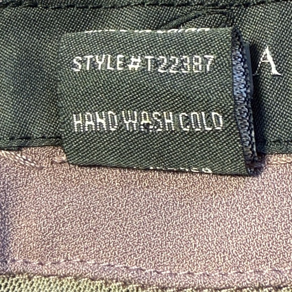 Gracia Lilac Embellished & Feathered  Mesh Top Size Small - Picture 9 of 10